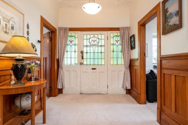 Photo of property in 139 Eglinton Road, Mornington, Dunedin, 9011