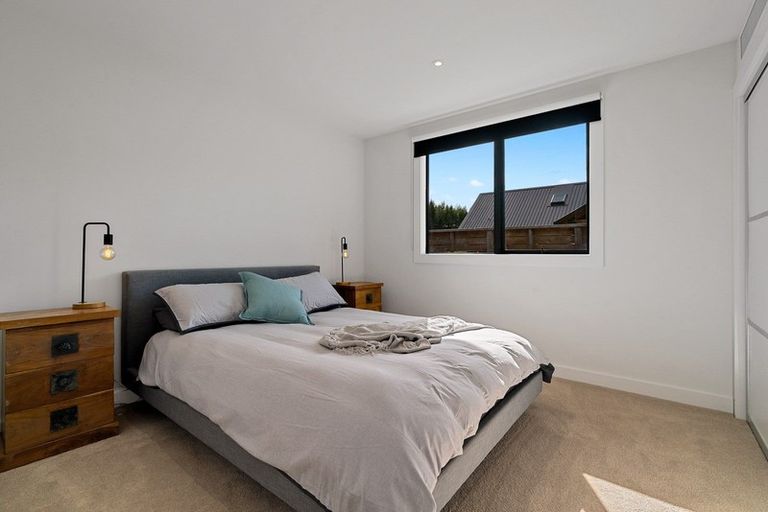 Photo of property in 7 Morepork Way, Arthurs Point, Queenstown, 9371