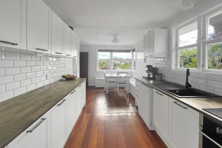 Photo of property in 8 Taunton Place, Lynmouth, New Plymouth, 4310