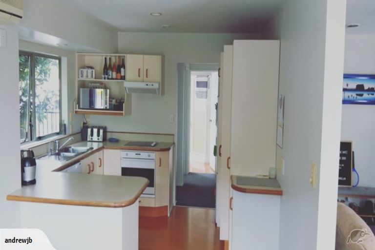 Photo of property in 112 Stanmore Bay Road, Stanmore Bay, Whangaparaoa, 0932