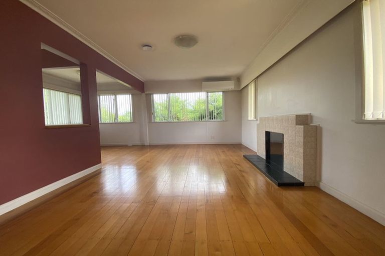 Photo of property in 1/40 Savoy Road, Glen Eden, Auckland, 0602