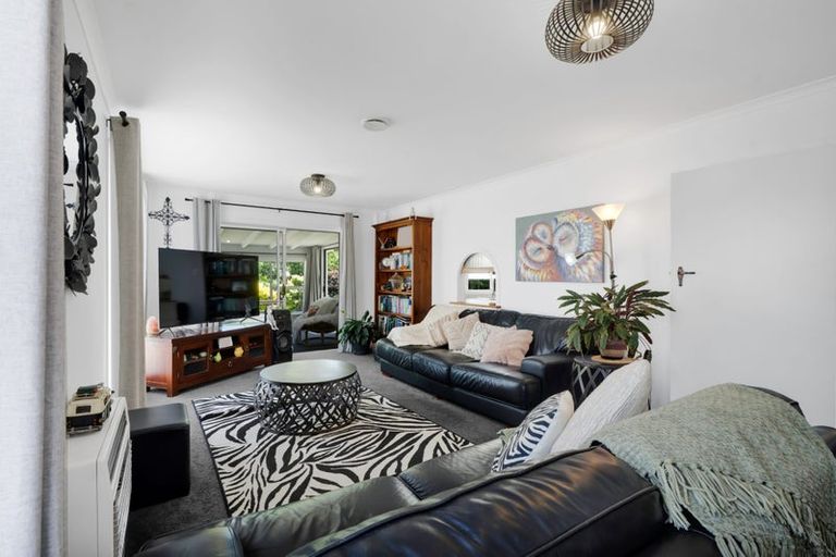 Photo of property in 190a Seaview Road, Westown, New Plymouth, 4310