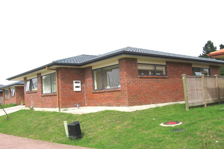 Photo of property in 38 Carlas Way, Ranui, Auckland, 0612