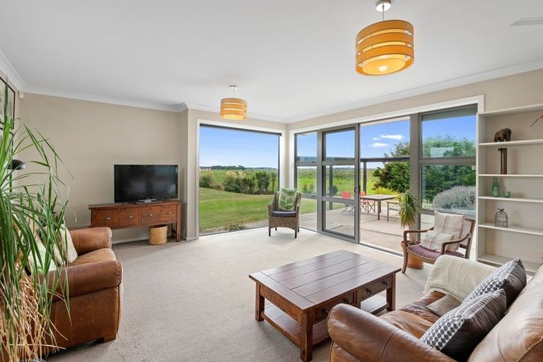 Photo of property in 90 Bergin Road, Foxton, 4814