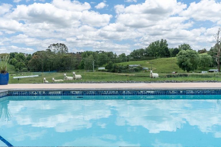 Photo of property in 220 Howden Road, Temple View, Hamilton, 3289