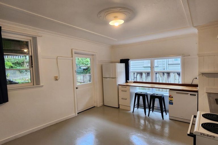 Photo of property in 58 Duncan Terrace, Kilbirnie, Wellington, 6022