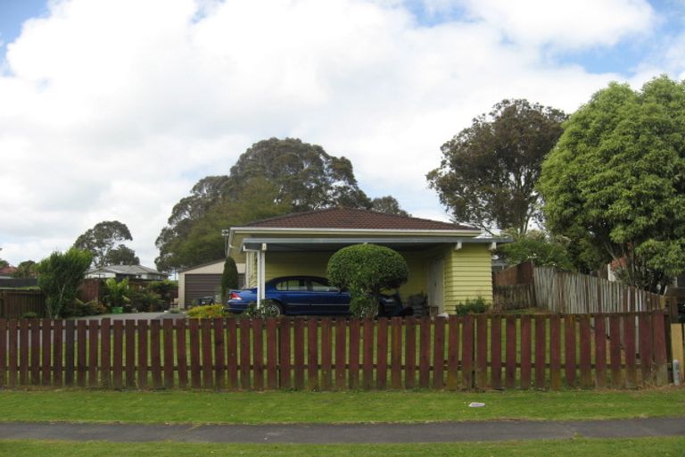 Photo of property in 26 Frobisher Way, Clendon Park, Auckland, 2103