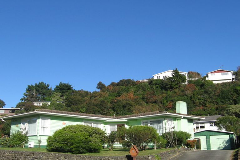 Photo of property in 42 Stokes Valley Road, Stokes Valley, Lower Hutt, 5019