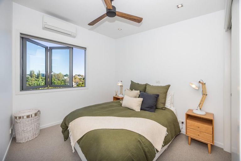 Photo of property in 34b Banbury Crescent, Fairfield, Hamilton, 3214