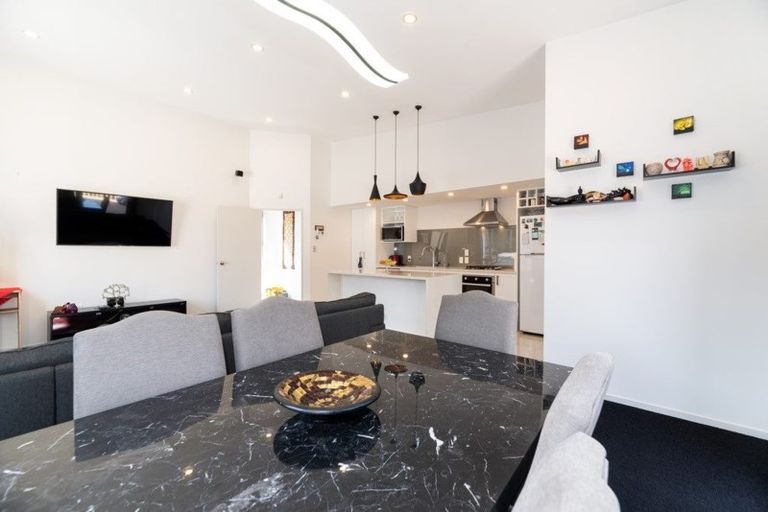 Photo of property in 27f Rehia Road, Massey, Auckland, 0614