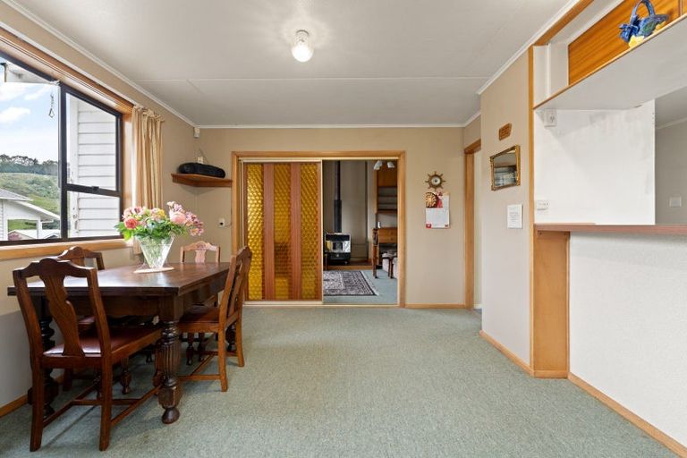 Photo of property in 11 Hugh Street, Sawyers Bay, Port Chalmers, 9023