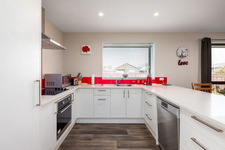 Photo of property in 1/22 Ingrid Street, Parklands, Christchurch, 8083