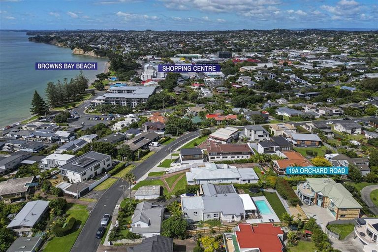 Photo of property in 19a Orchard Road, Browns Bay, Auckland, 0630