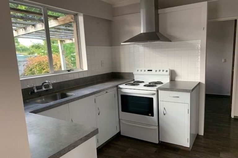 Photo of property in 15 Gilmour Place, Taradale, Napier, 4112