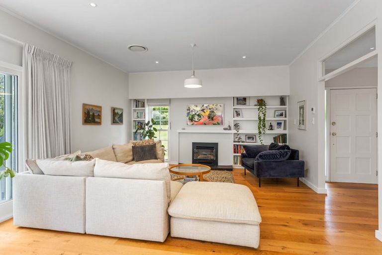 Photo of property in 50 Huia Street, Waikanae, 5036