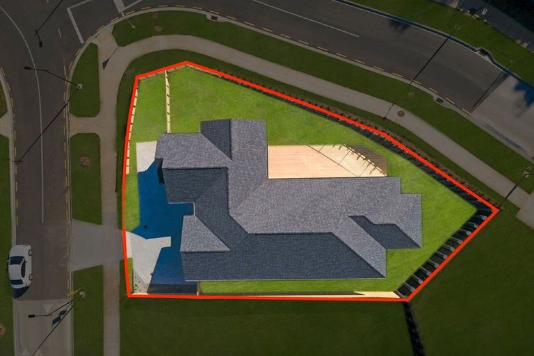 Photo of property in 2 Spudman Rise, Pukekohe, 2120