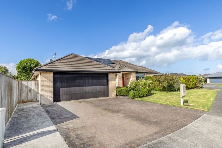 Photo of property in 2 Georgia Grove, Paraparaumu, 5032