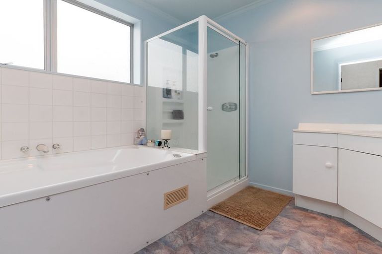 Photo of property in 3 Drury Street, Cloverlea, Palmerston North, 4412