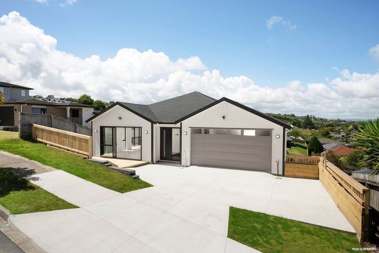 Photo of property in 59 Kirikiri Drive, Papakura, 2110
