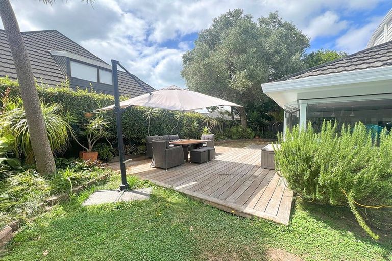 Photo of property in 2/24 Hattaway Avenue, Bucklands Beach, Auckland, 2012