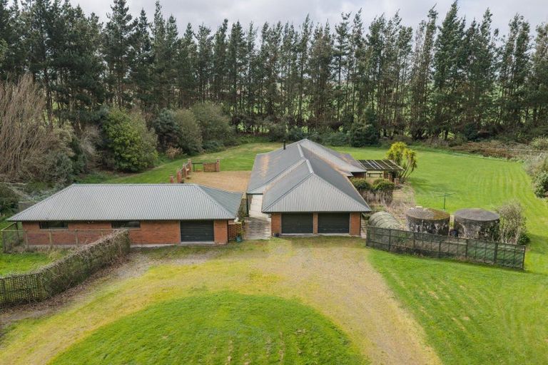 Photo of property in 1351 Rongotea Road, Kairanga, Palmerston North, 4475