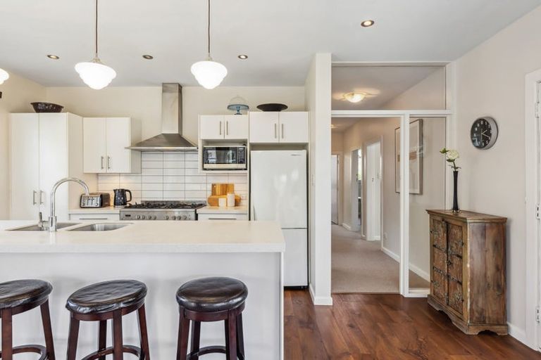 Photo of property in 31 Prossers Road, Saint Martins, Christchurch, 8022