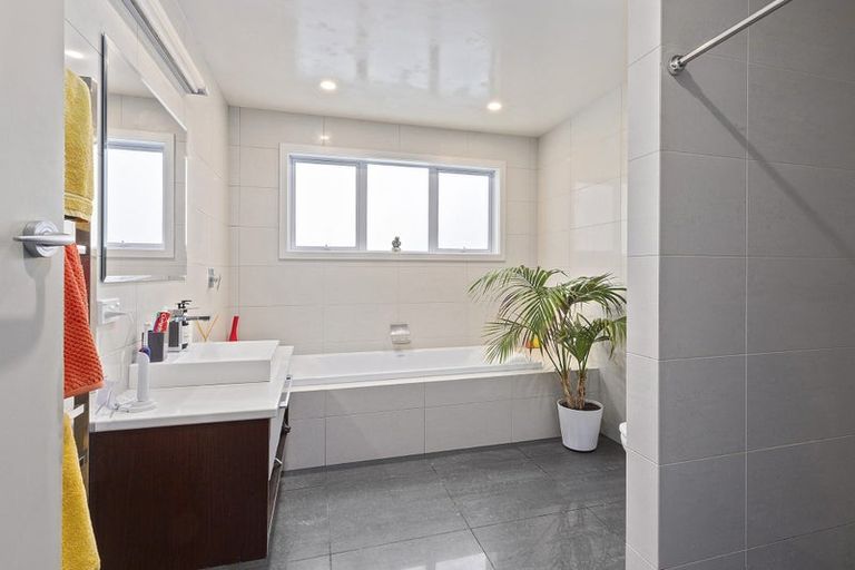 Photo of property in 8 Chatham Street, Berhampore, Wellington, 6023