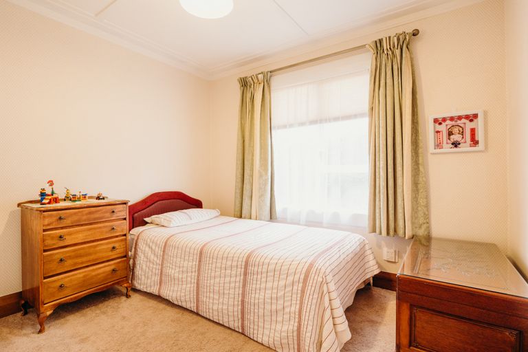 Photo of property in 17 Scotland Terrace, Green Island, Dunedin, 9018