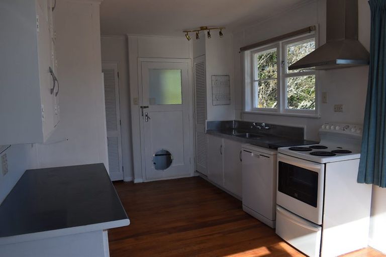 Photo of property in 22 John Street, Stokes Valley, Lower Hutt, 5019