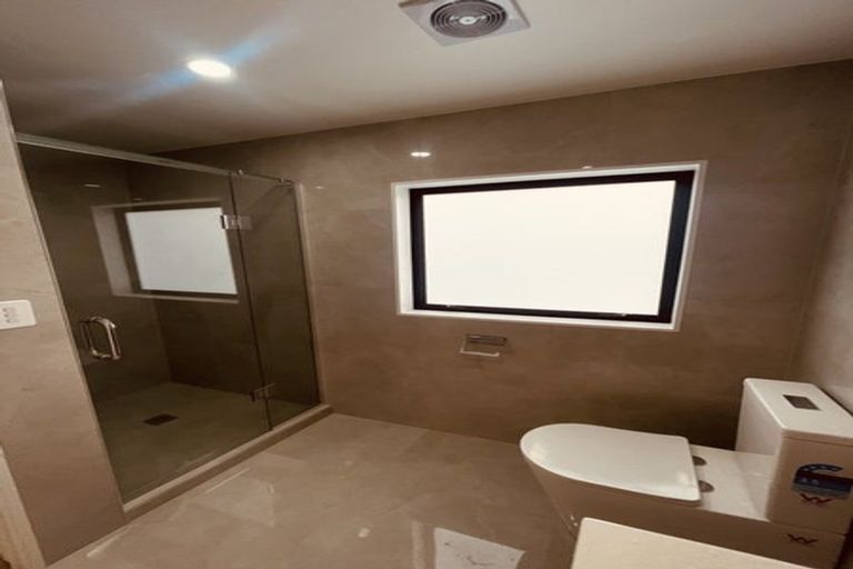 Photo of property in 4/2 Smiths Avenue, Papakura, 2110