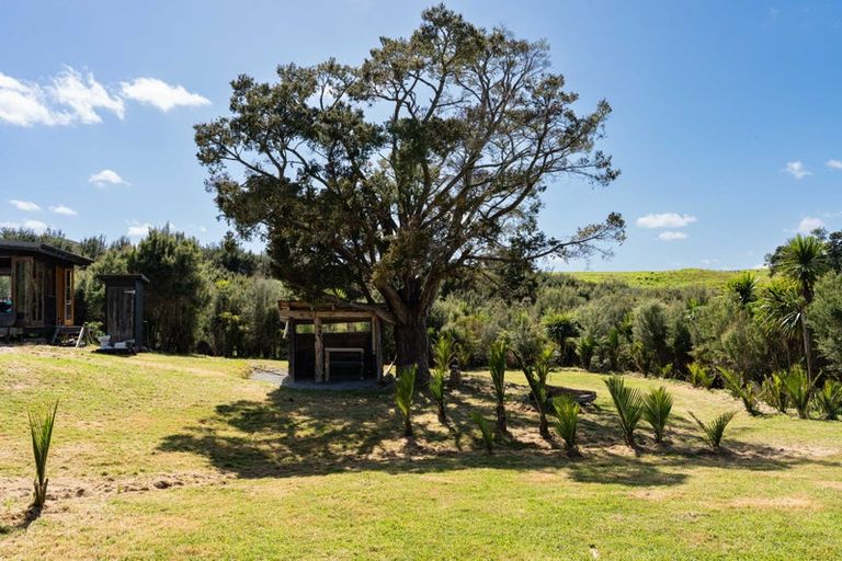 Photo of property in 149 Whaka Street, Maungaturoto, 0583