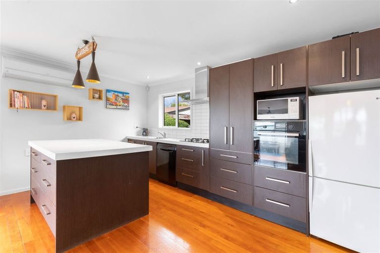 Photo of property in 28 Brabourne Street, Hillsborough, Christchurch, 8022