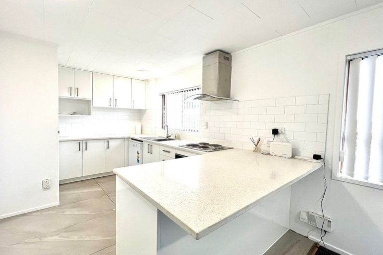 Photo of property in 4/46 Seabrook Avenue, New Lynn, Auckland, 0600