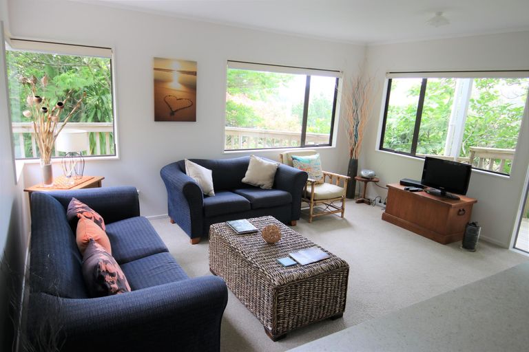 Photo of property in 19 Tui Grove, Paihia, 0200