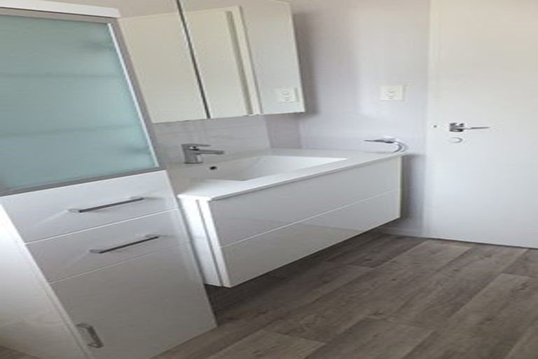 Photo of property in 3/16 Grove Road, Addington, Christchurch, 8024