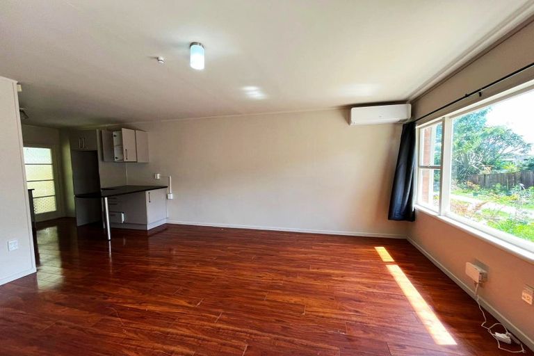 Photo of property in 2/1 Snell Place, Pakuranga, Auckland, 2010