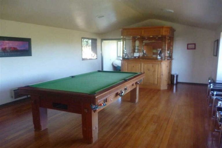Photo of property in 237 Major Hornbrook Road, Mount Pleasant, Christchurch, 8081