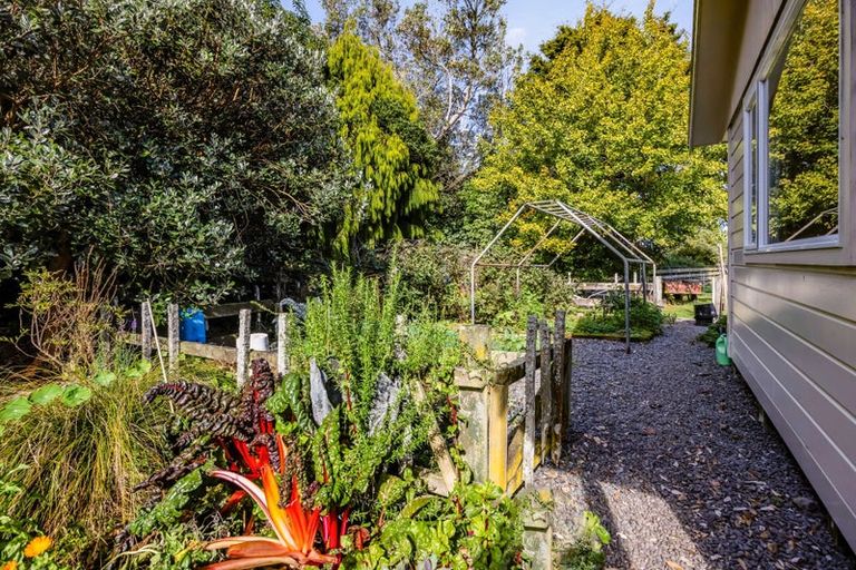 Photo of property in 724 Ararata Road, Ararata, Hawera, 4674