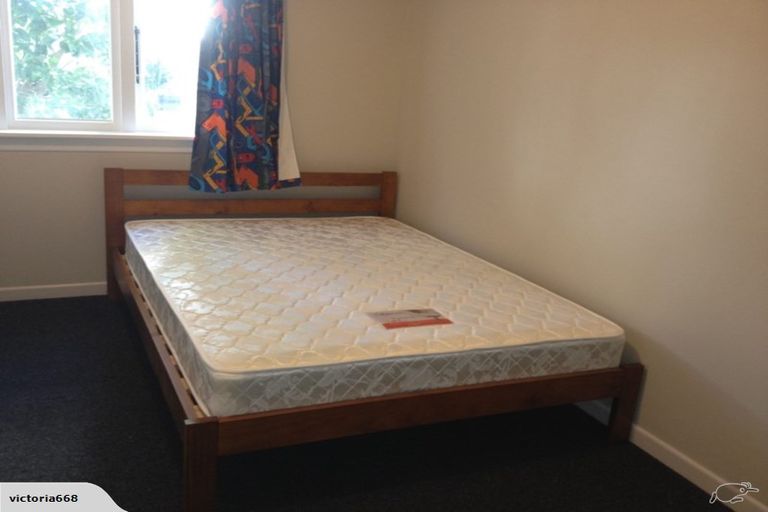 Photo of property in 5 Burrows Avenue, Karori, Wellington, 6012