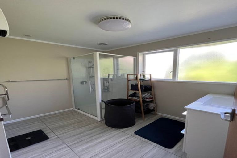 Photo of property in 2/161 Onslow Road, Khandallah, Wellington, 6035