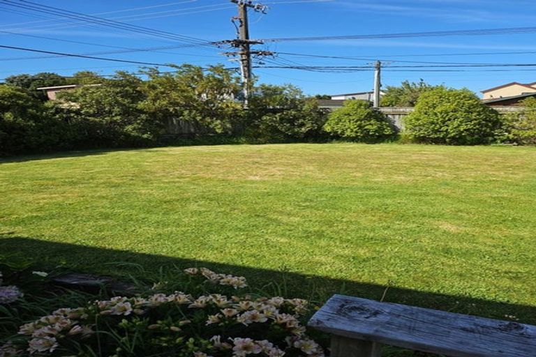 Photo of property in 43 Martin Road, Paraparaumu Beach, Paraparaumu, 5032