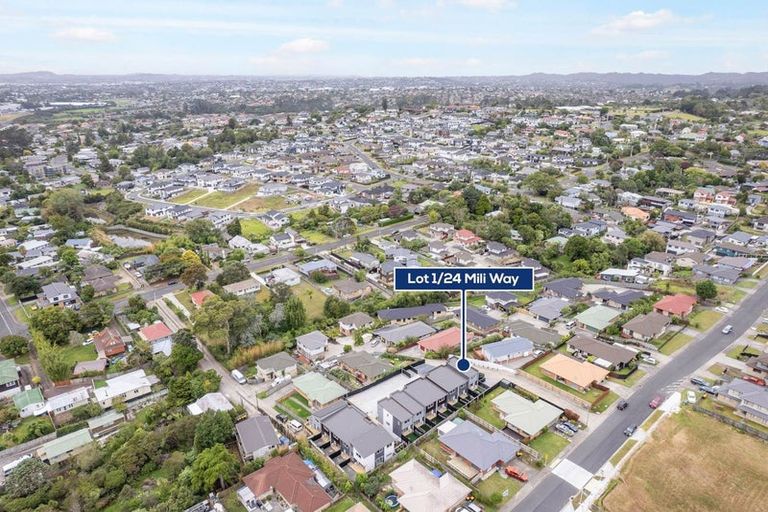 Photo of property in 24 Mili Way, Ranui, Auckland, 0612