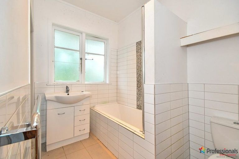 Photo of property in 7 Donegal Street, Avondale, Auckland, 0600