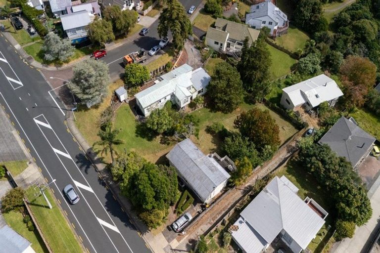 Photo of property in 646 Beach Road, Browns Bay, Auckland, 0630