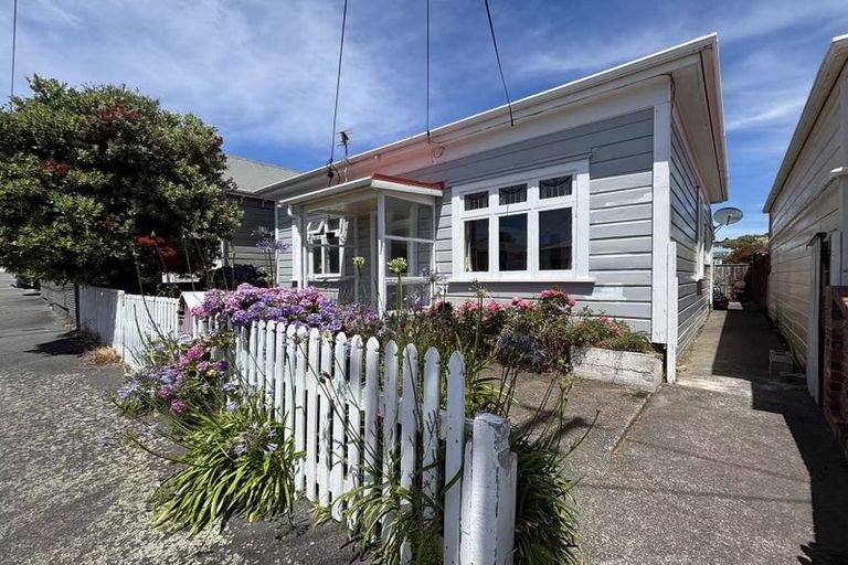 Photo of property in 7 Cardall Street, Newtown, Wellington, 6021
