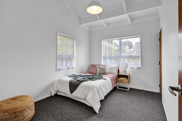 Photo of property in 2/19 Kenmore Street, Westown, New Plymouth, 4310