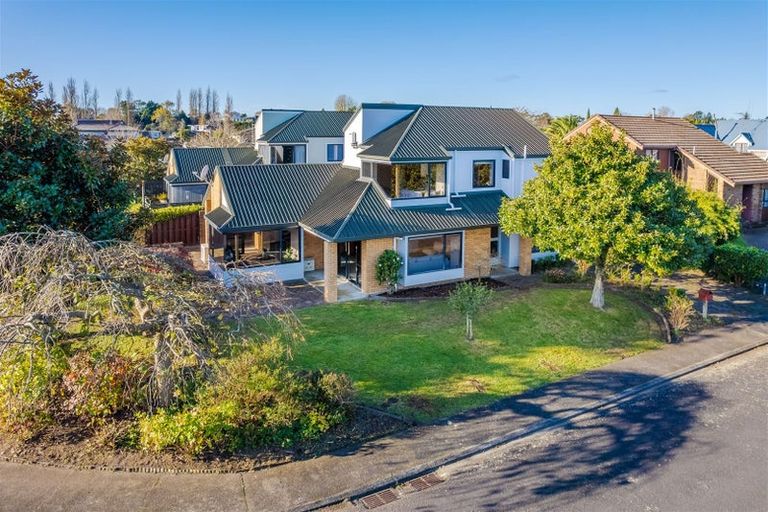 Photo of property in 15 Burn-murdoch Street, St Andrews, Hamilton, 3200