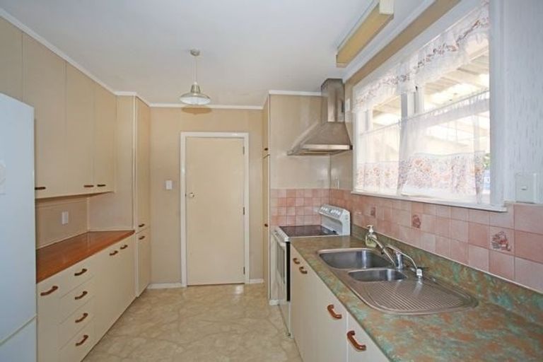 Photo of property in 11 Hunua Road, Papakura, 2110