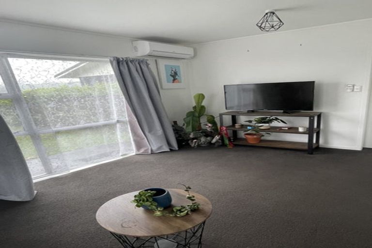 Photo of property in 2/23 Nelson Street, Helensville, 0800