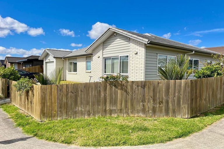Photo of property in 55 Tawhiti Road, Pukekohe, 2120